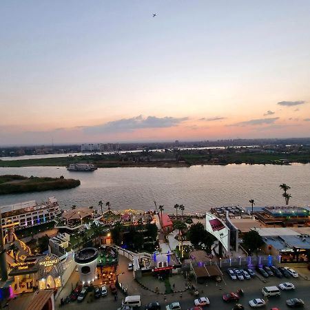 Amazing Nile View And Pyramids Apartment El El Cairo Exterior foto