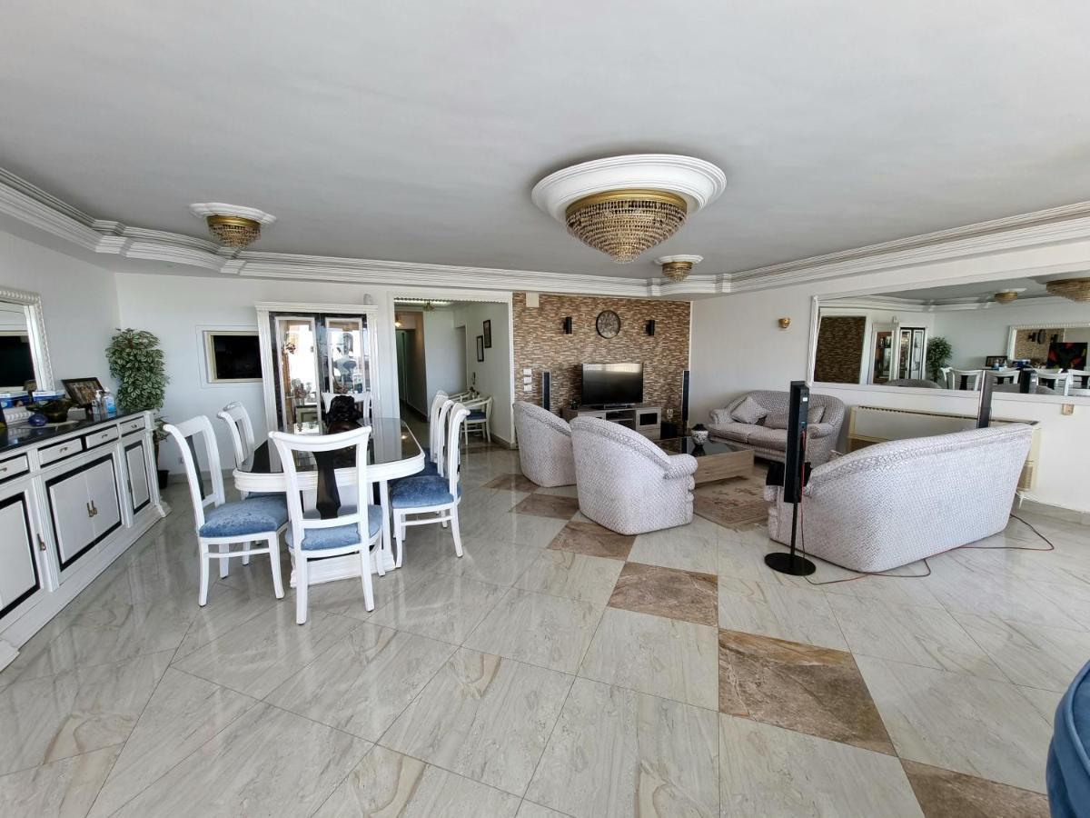 Amazing Nile View And Pyramids Apartment El El Cairo Exterior foto