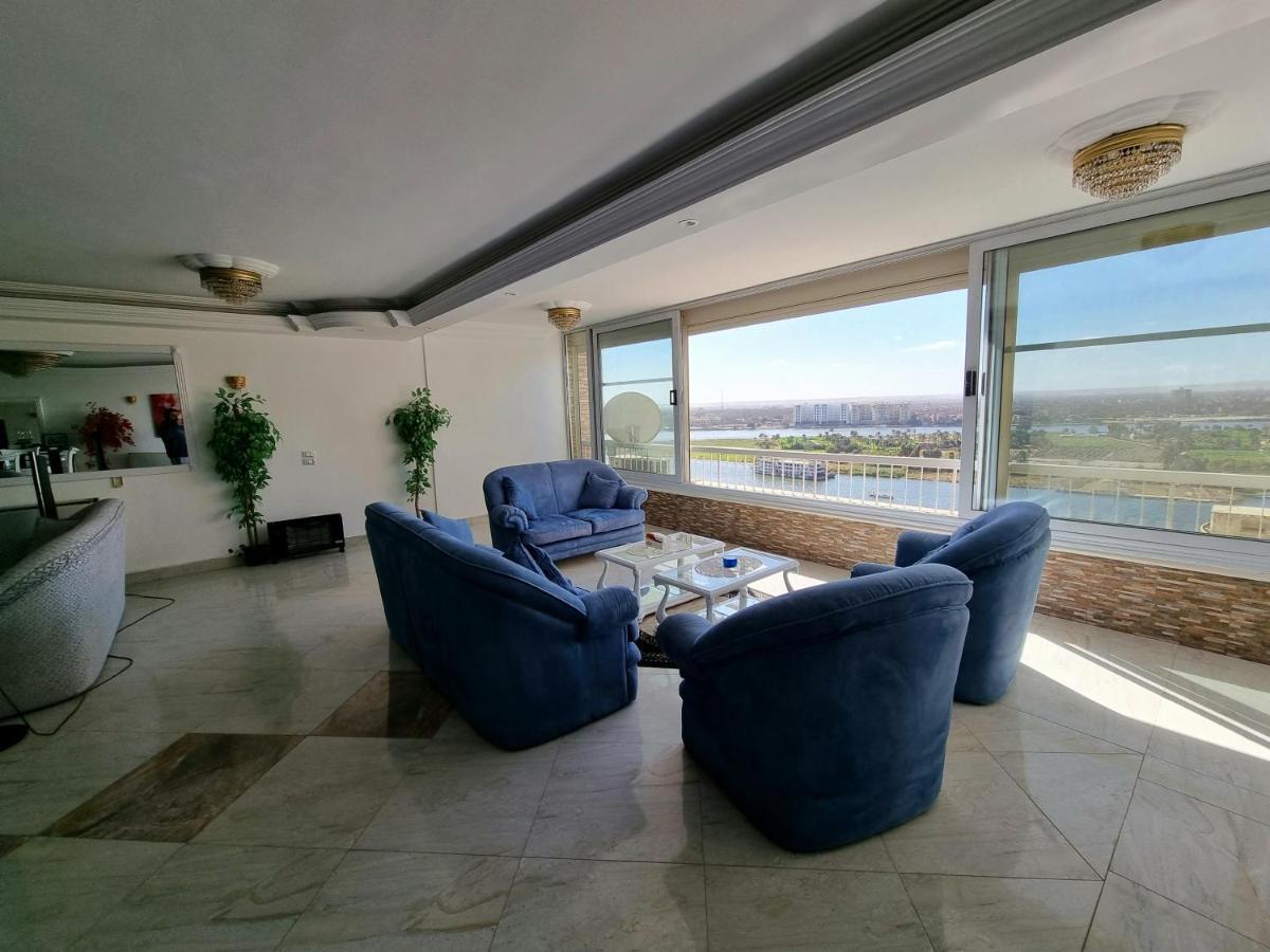 Amazing Nile View And Pyramids Apartment El El Cairo Exterior foto